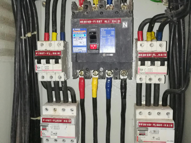 武漢鑫起禾貿易有限公司 專注配電開關控制設備，賦能現代電力系統安全與高效